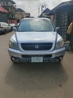 Honda Pilot 2005 Silver