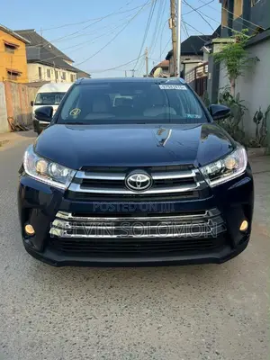 Toyota Highlander XLE 4dr SUV AWD (3.5L 6cyl 6A) 2015 Black