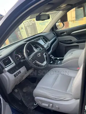 Toyota Highlander XLE 4dr SUV AWD (3.5L 6cyl 6A) 2015 Black