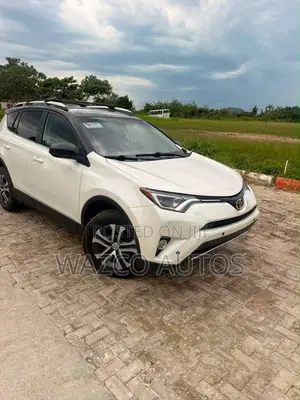 Toyota RAV4 2017 White