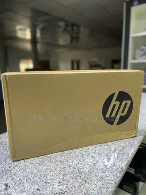 New Laptop HP 15-da3007nia 8GB Intel Core i5 SSD 512GB