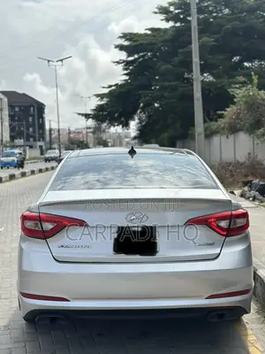 Hyundai Sonata Limited 4dr Sedan (2.4L 4cyl 6A) 2015 Silver