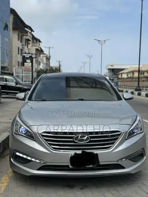 Hyundai Sonata Limited 4dr Sedan (2.4L 4cyl 6A) 2015 Silver