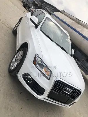 Audi Q5 2.0T Premium Plus quattro 4dr SUV AWD (2.0L 4cyl Turbo 8A) 2015