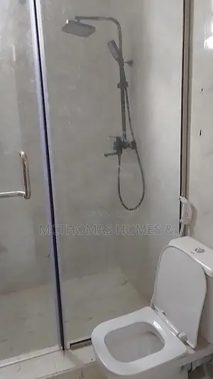 3bdrm Block of Flats in Valley Estate, Akute Ajuwon for rent