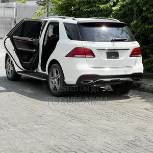 Mercedes-Benz GLE-Class GLE 400 4MATIC 2016 White