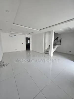 4bdrm Duplex in Park View, Parkview Estate for rent