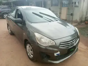 Mitsubishi Attrage 2013 Beige