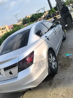 Honda Accord 2011 Silver
