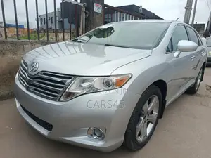 Toyota Venza 2011 Silver