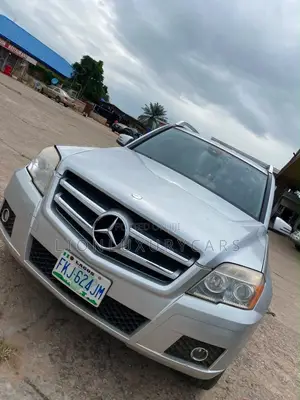 Mercedes-Benz GLK-Class 2010 Silver