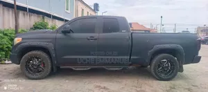 Toyota Tundra 2011 Black