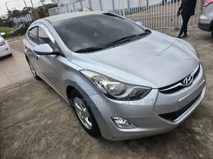 Hyundai Elantra 2011 White