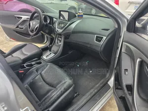Hyundai Elantra 2011 White