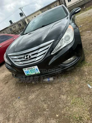 Hyundai Sonata 2013 Black