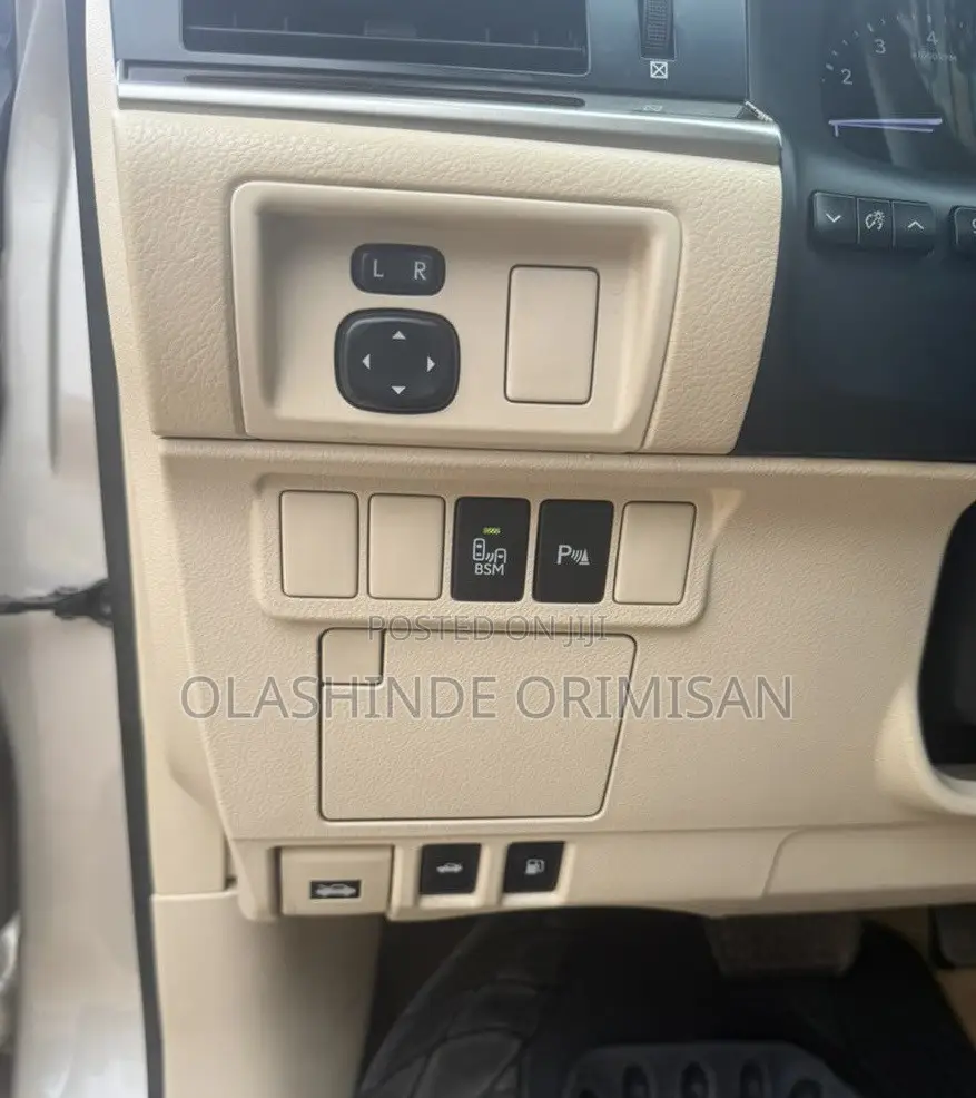 Lexus ES 2013 Gold