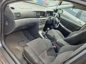 Toyota Corolla 2005 Gray