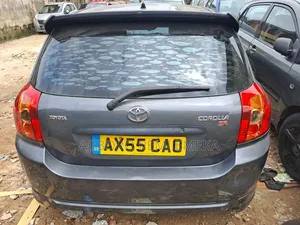 Toyota Corolla 2005 Gray