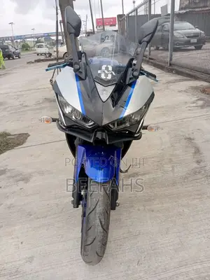 Yamaha R3 2018 Blue