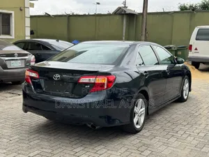 Toyota Camry 2012 Gray