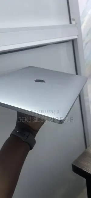 Laptop Apple MacBook Pro 2019 16GB Intel Core i7 SSD 512GB