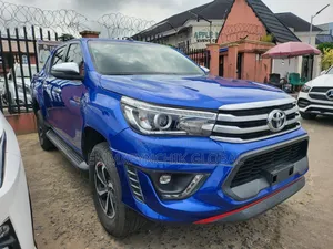 Toyota Hilux 2019 Blue