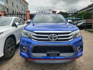 Toyota Hilux 2019 Blue