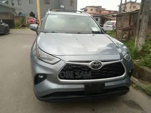 Toyota Highlander XLE AWD 2020 Silver