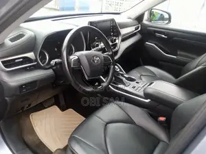 Toyota Highlander XLE AWD 2020 Silver