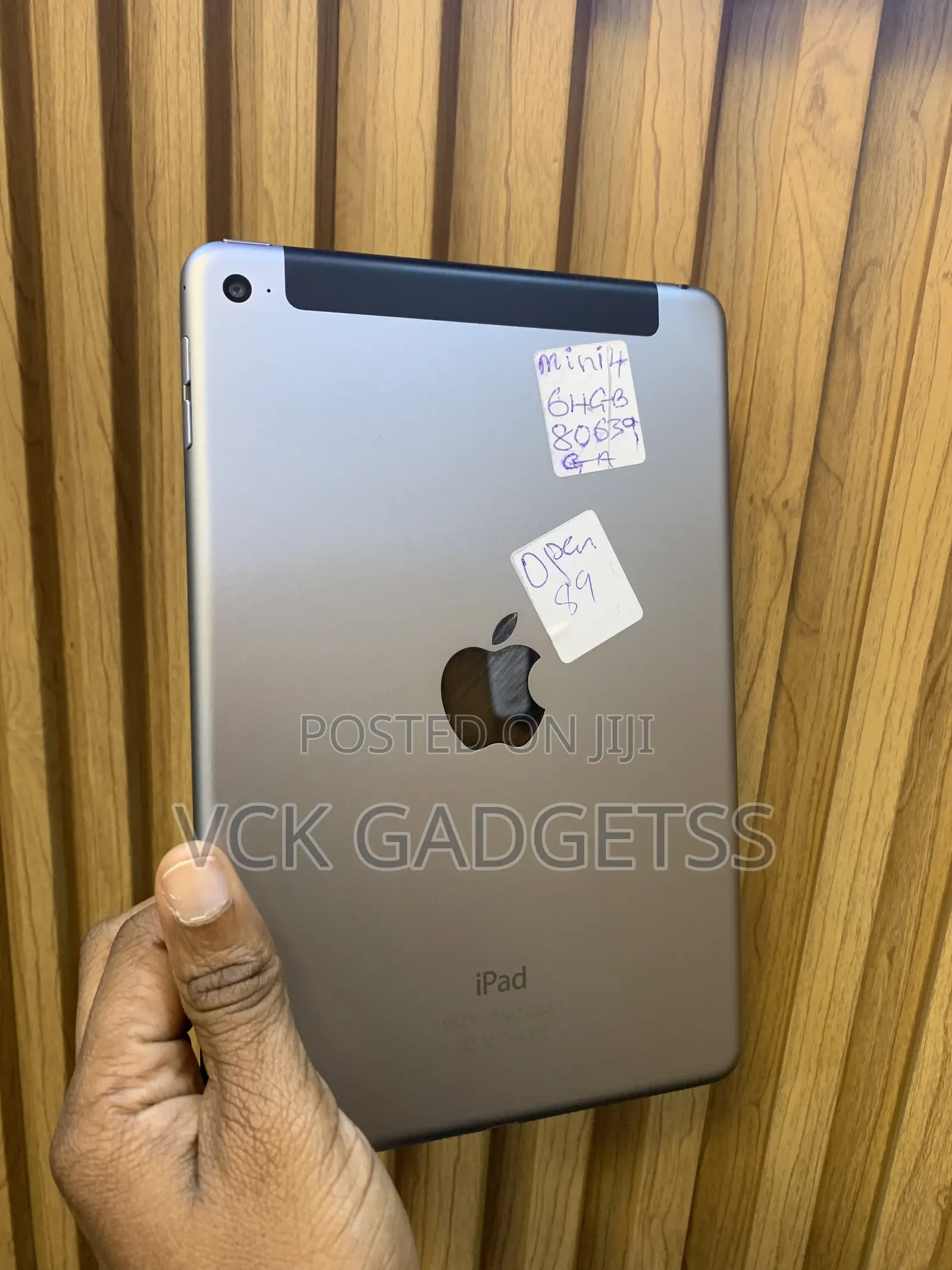 Apple iPad mini 4 64 GB Silver