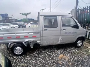 New Wuling Rongguang 2025 Silver