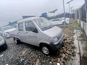 New Wuling Rongguang 2025 Silver