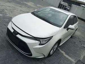 Toyota Corolla 2020 White