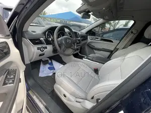 Mercedes-Benz GL-Class GL450 4MATIC 4dr SUV AWD (4.7L 8cyl Turbo 7A)