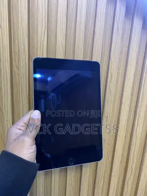 Apple iPad mini 4 128 GB Gray