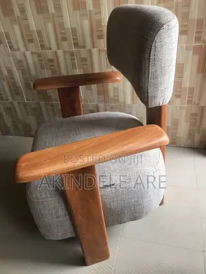 Single Chair