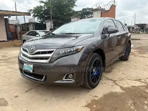 Toyota Venza AWD 2010 Gray