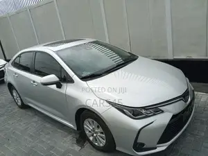 Toyota Corolla 2020 Silver