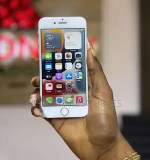 Apple iPhone 7 32 GB Silver