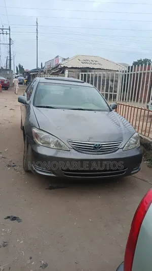 Toyota Camry 2004 Gray