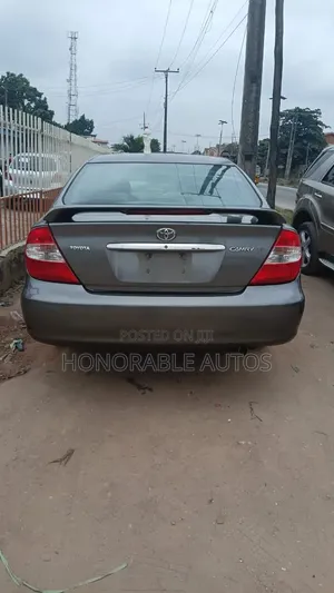 Toyota Camry 2004 Gray
