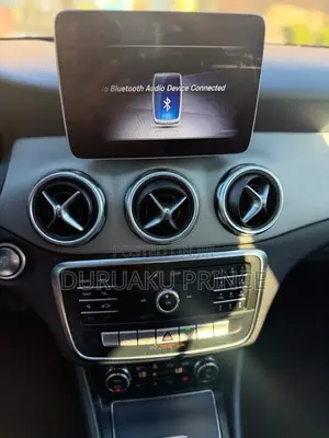 Mercedes-Benz GLA 250 2018 White