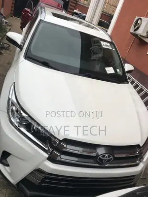 Toyota Highlander XLE V6 4x2 (3.5L 6cyl 6A) 2016 White