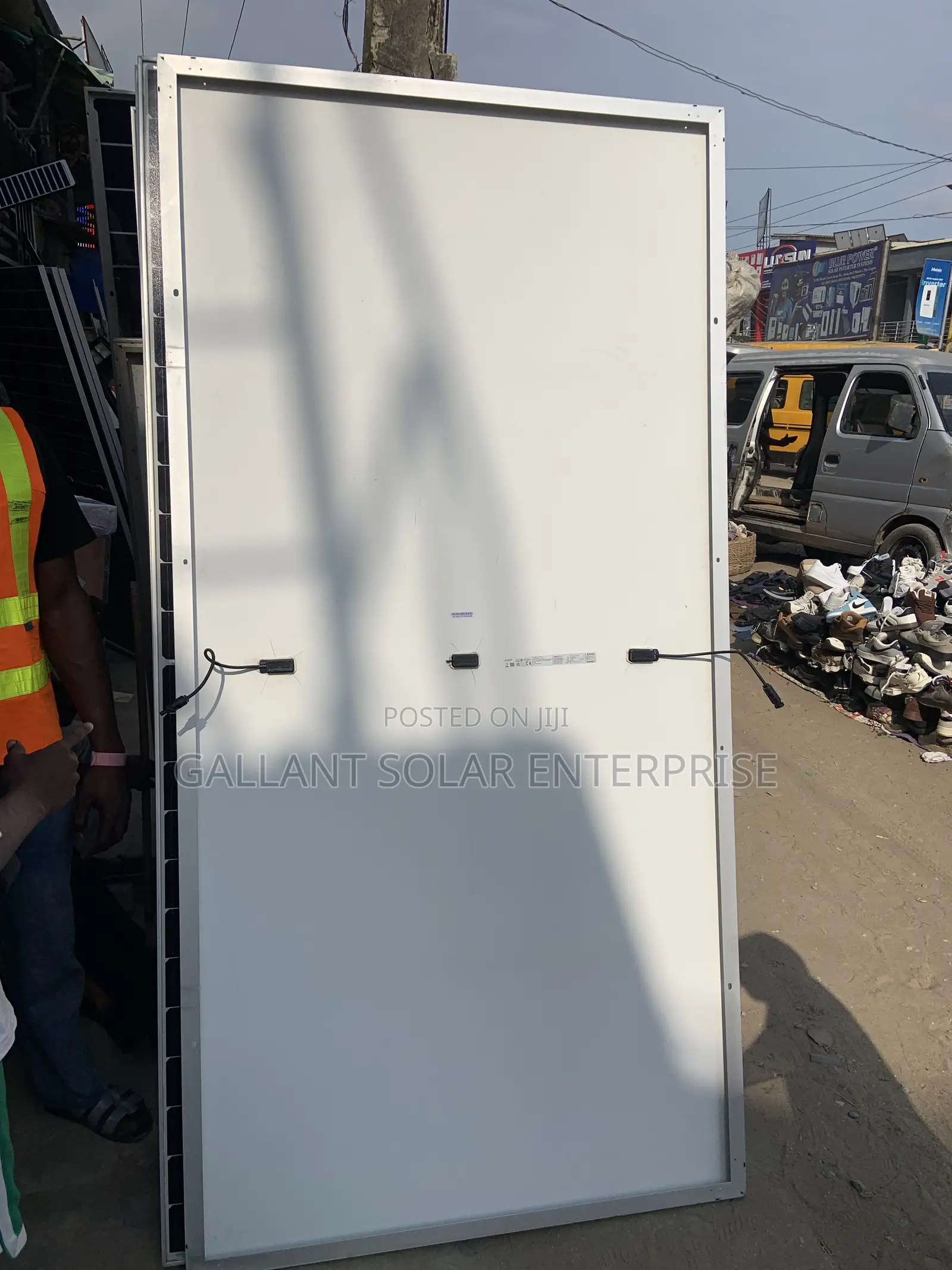 Complete 550w Jinko Panel