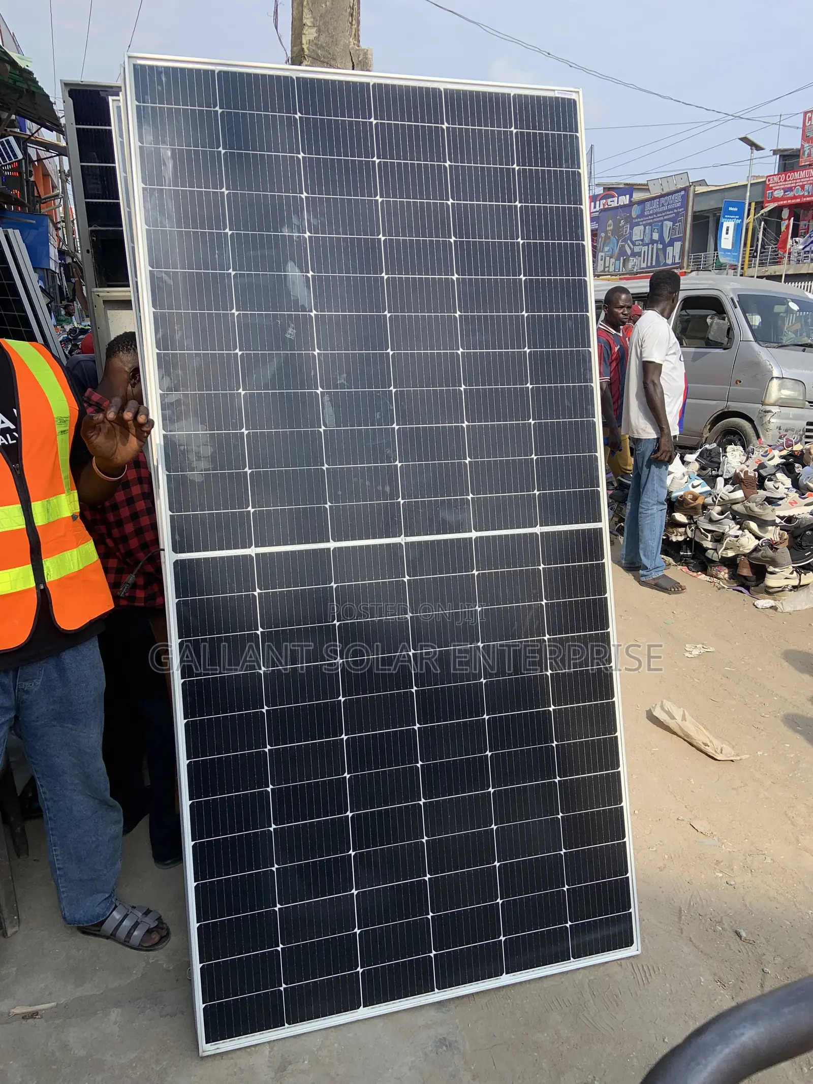Complete 550w Jinko Panel