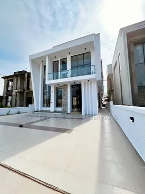 5bdrm Duplex in Ikota for sale