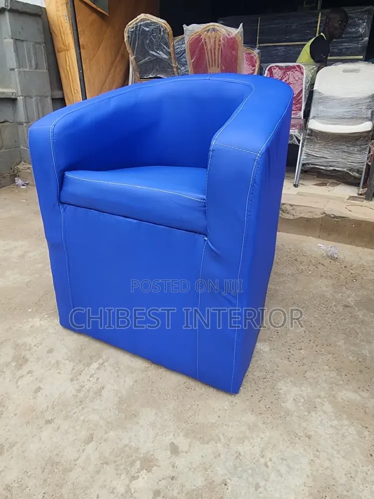 Executive Single Seater Sofabric Couch.