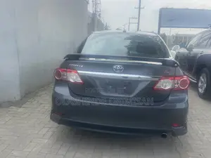 Toyota Corolla 2013 Gray