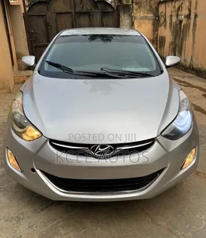 Hyundai Elantra 2013 Silver