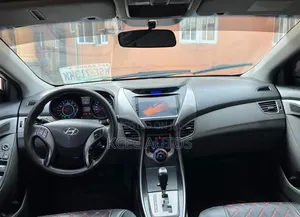 Hyundai Elantra 2013 Silver